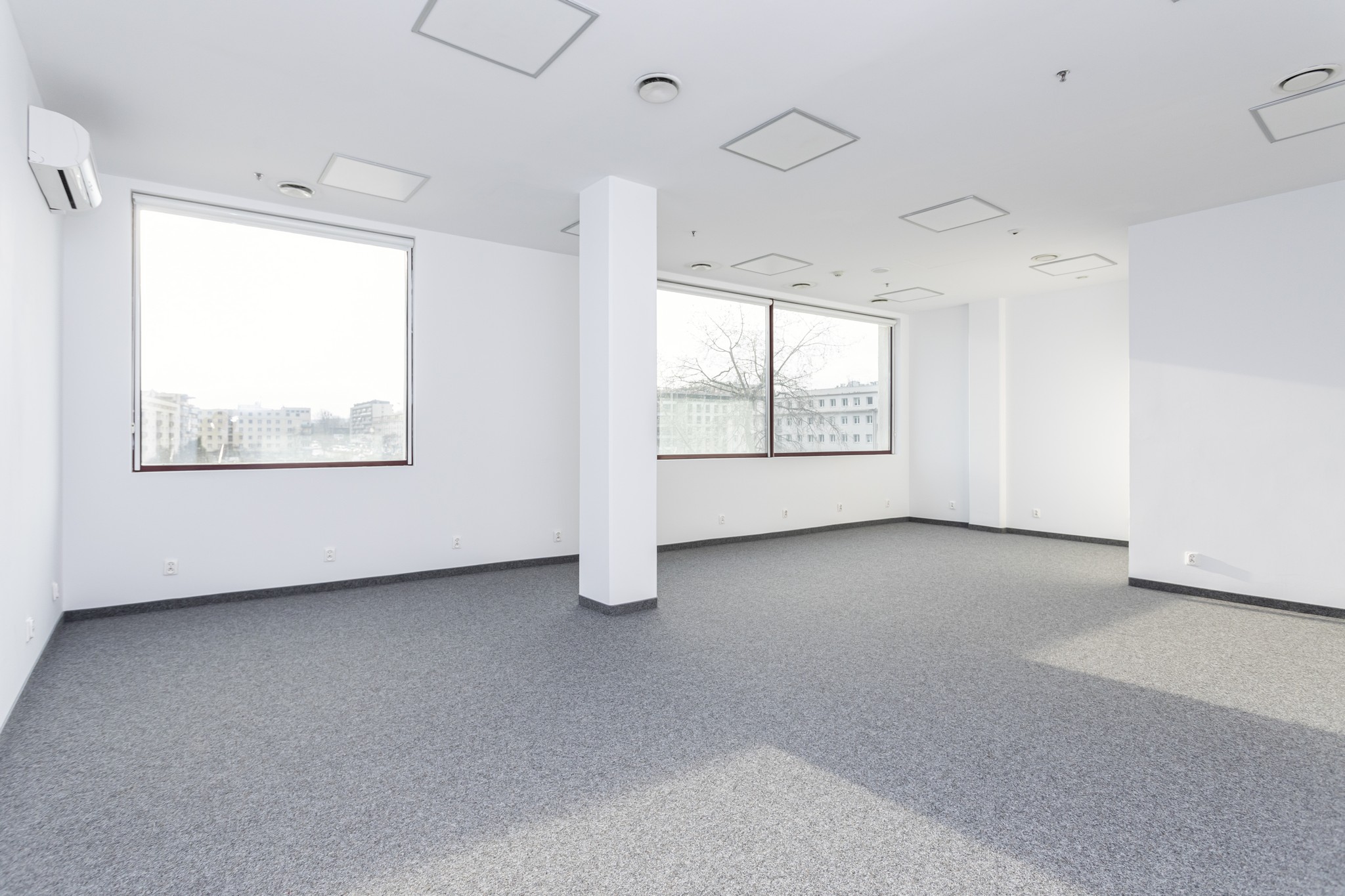 4_05_BATORY_BIURA_L-303_s